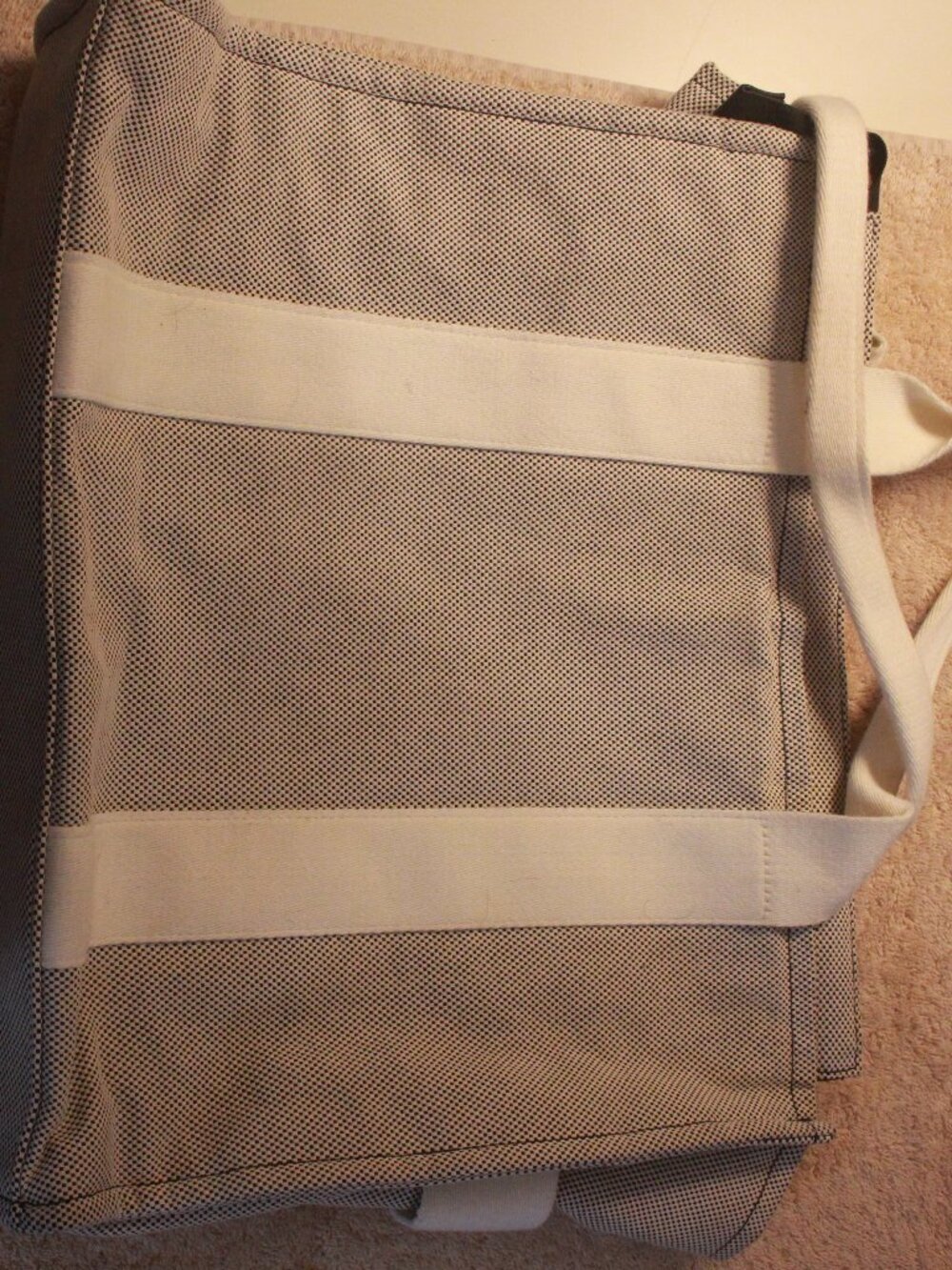 Universal Thread Gray Tote Bag with Cream Shoulder Straps